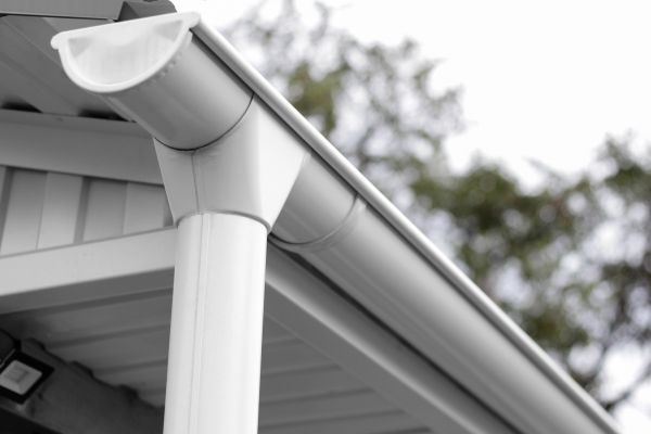 Vinyl Gutters Installation in Glendale