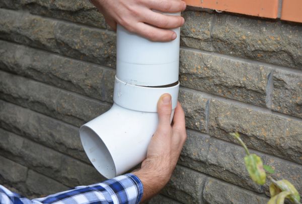 Drainage Downspout Repair in Glendale