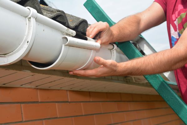 Large Gutter Repair in Glendale