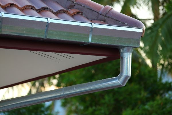 Metal Gutter Repair in Glendale