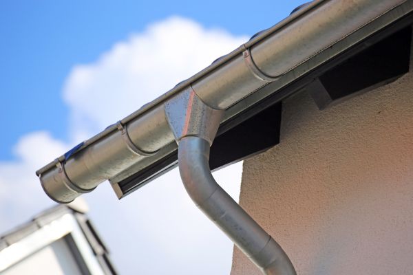 Guttering Replacement in Glendale